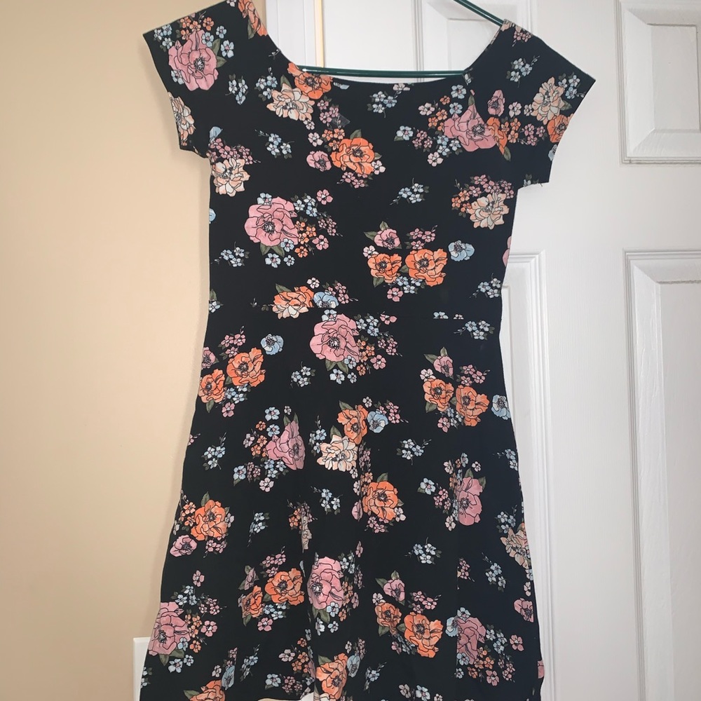 Black flowered swing dress